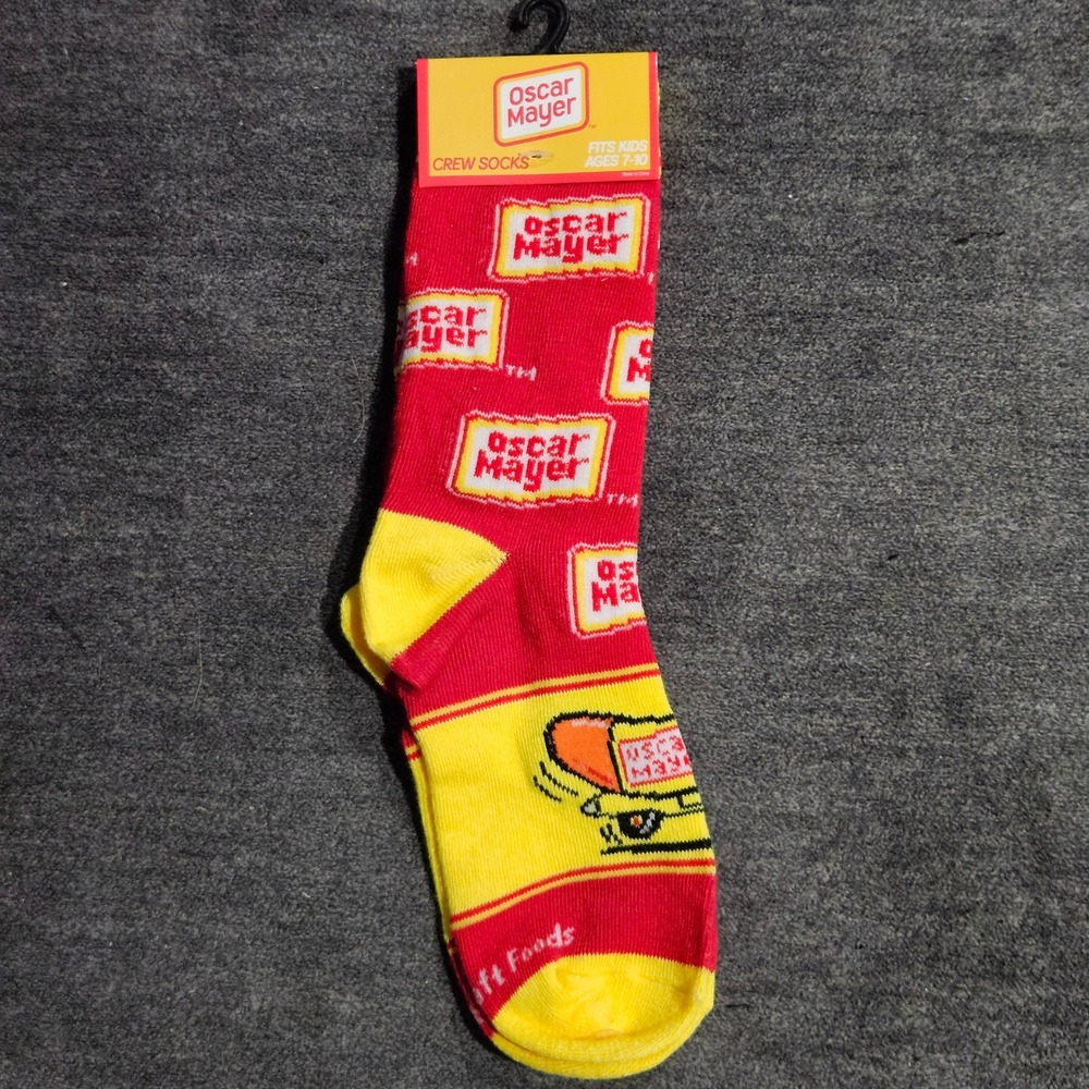 Oscar Mayer Kids Crew Socks Red Yellow Wienermobile Logo Ages 7-10 DT-40836KCS